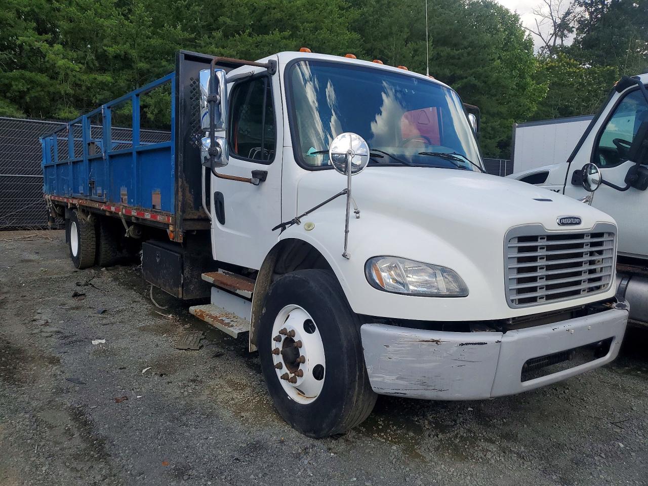 2016 Freightliner M2 106 VIN 3ALACXDT2GDGV6363 COPART salvage auction — Minor Dent/Scratches, MD - CERTIFICATE OF TITLE, sold $5,400 on 2026-09-18 (photo 4)