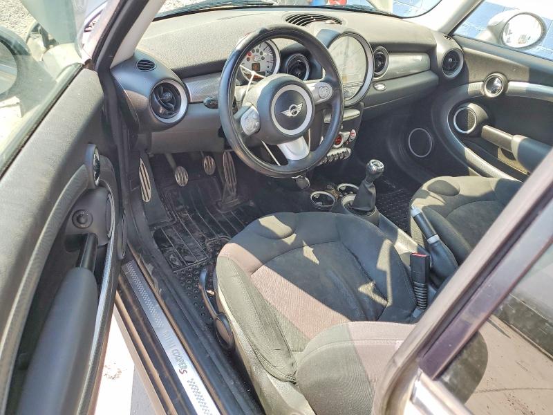 2009 Mini Cooper VIN WMWMF73569TT94340 COPART salvage auction — MECHANICAL, UT - CERTIFICATE OF TITLE, sold $150 on 2026-08-17 (photo 8)