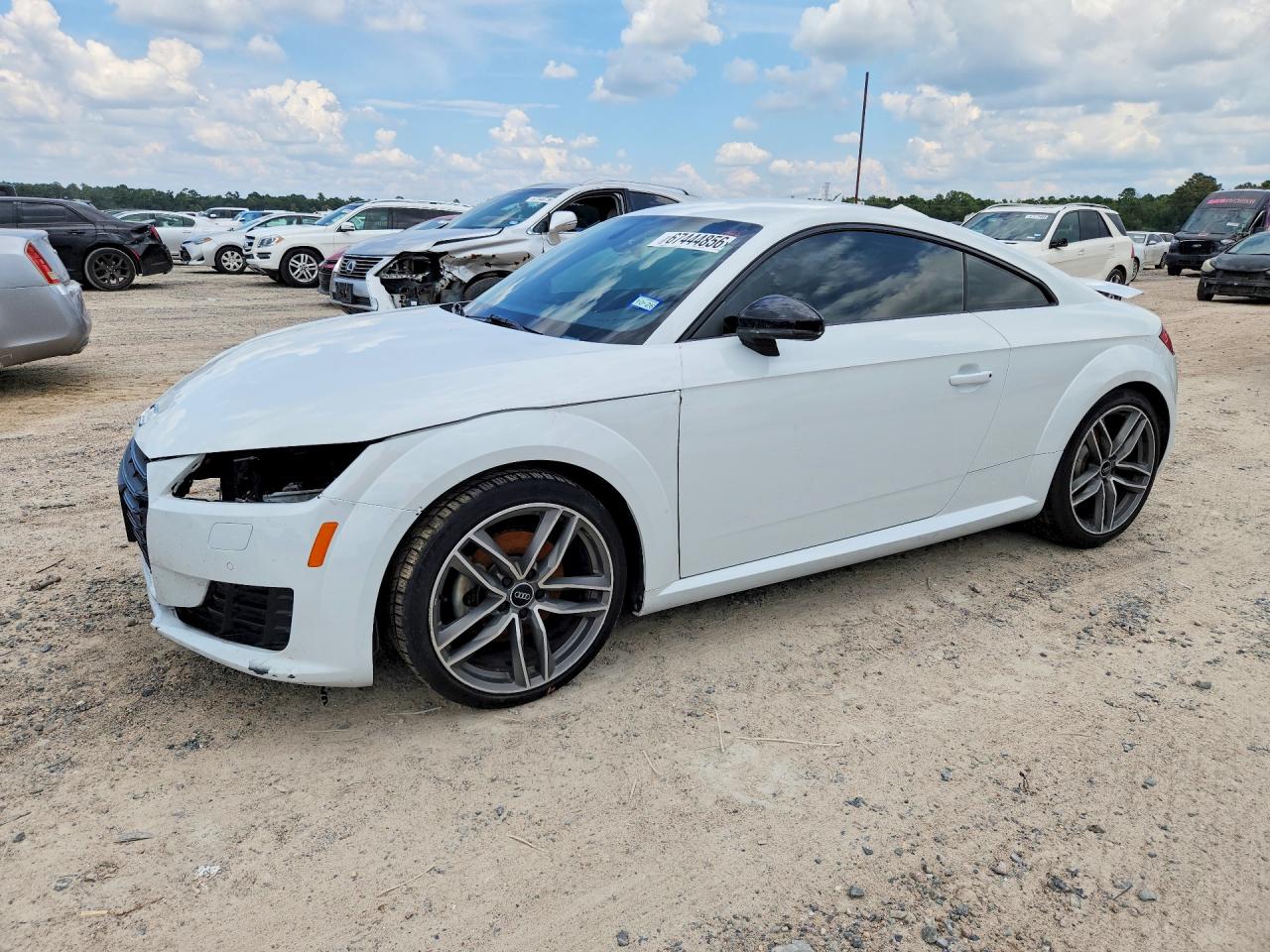 2017 Audi TT VIN TRUC5AFV5H1002555 — COPART salvage auction photo
