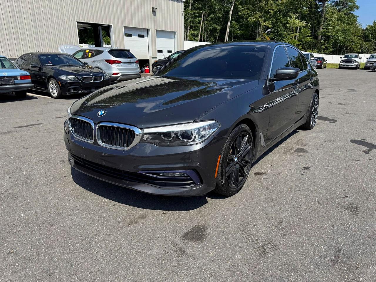 2017 BMW 5er VIN WBAJA7C3XHG905605 — COPART salvage auction photo
