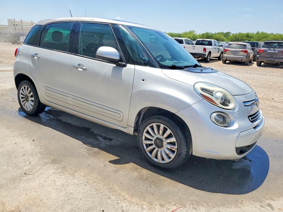 2015 Fiat 500l VIN ZFBCFABH8FZ031248 COPART salvage auction — MINOR DENT/SCRATCHES, Tx - Certificate Of Title, sold $175 on 2026-09-09 (photo 4)