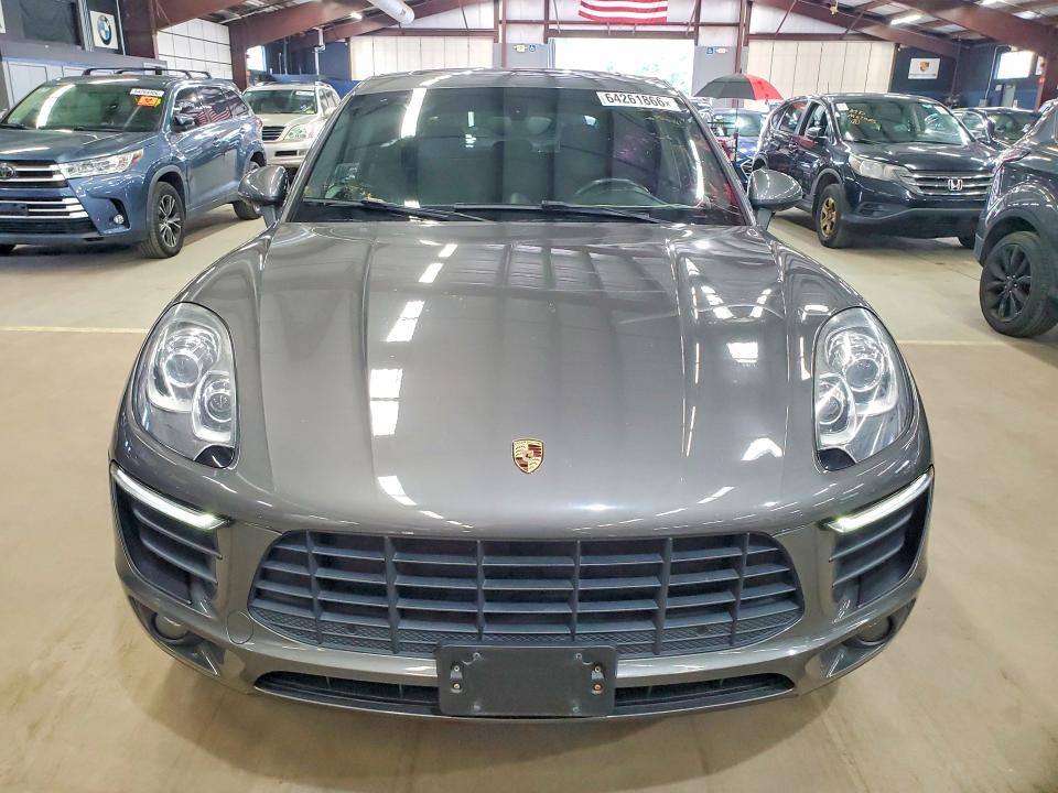 2016 Porsche Macan VIN WP1AB2A58GLB47520 COPART salvage auction — MINOR DENT/SCRATCHES, MA - CERT OF TITLE-SALVAGE (P), sold $750 on 2026-08-06 (photo 5)