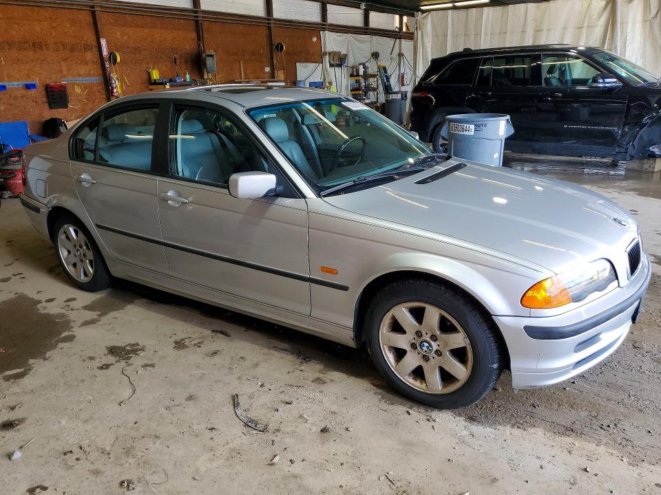 2000 BMW 3 series VIN WBAAM3341YFP75258 COPART salvage auction — NORMAL WEAR, PA - CERTIFICATE OF SALVAGE, sold $225 on 2026-08-06 (photo 4)