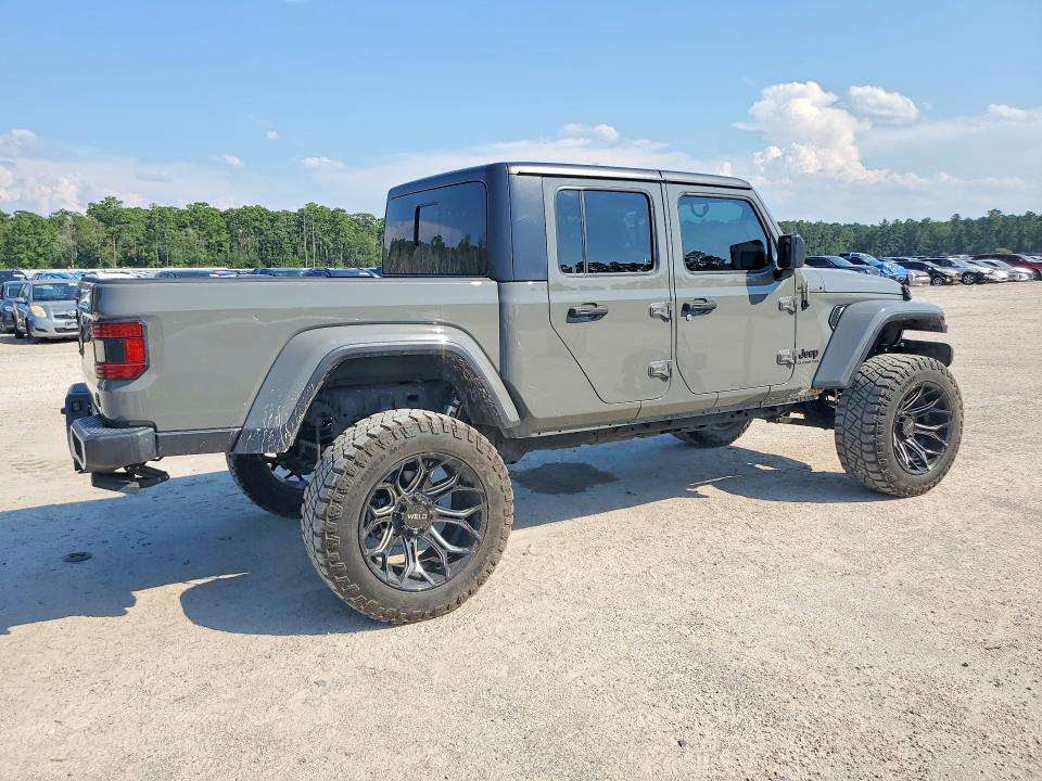2021 Jeep Gladiator VIN 1C6HJTAG1ML536240 COPART salvage auction — MINOR DENT/SCRATCHES, SC - CERT OF TITLE-SALVAGE, sold $15,900 on 2026-09-14 (photo 3)