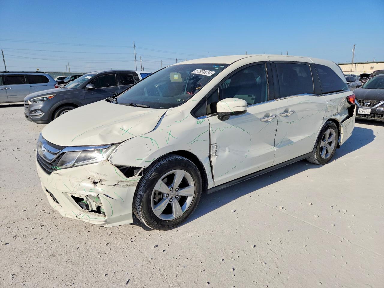 2019 Honda Odyssey VIN 5FNRL6H54KB062197 — COPART salvage auction photo