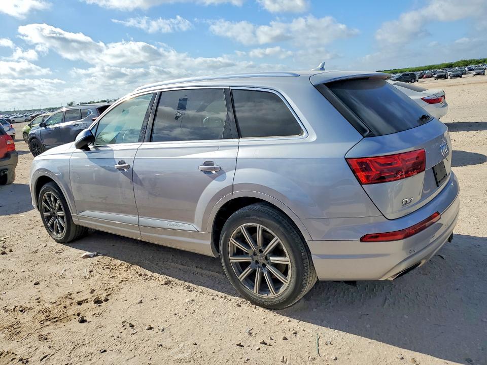 2017 Audi Q7 VIN WA1LAAF79HD024820 COPART salvage auction — MECHANICAL, Tx - Certificate Of Title, sold $6,100 on 2026-10-08 (photo 2)