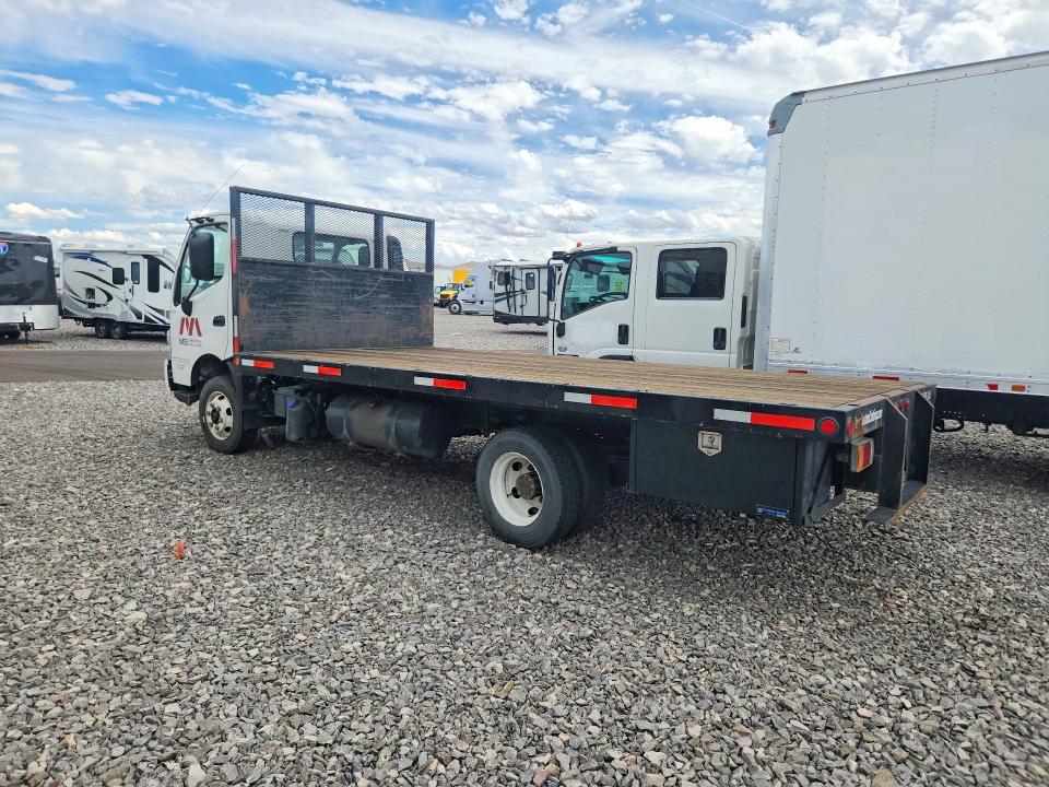 2018 Hino Truck VIN JHHYDM1H4JK005840 COPART salvage auction — FRONT END, NV - SALVAGE TITLE, sold $150 on 2026-09-02 (photo 2)