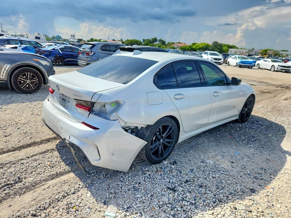 2021 BMW 3er VIN 3MW5R7J07M8C00921 COPART salvage auction — REAR END, Fl - Cert Of Title Slvg Rebuildable, sold $16,700 on 2026-08-28 (photo 3)