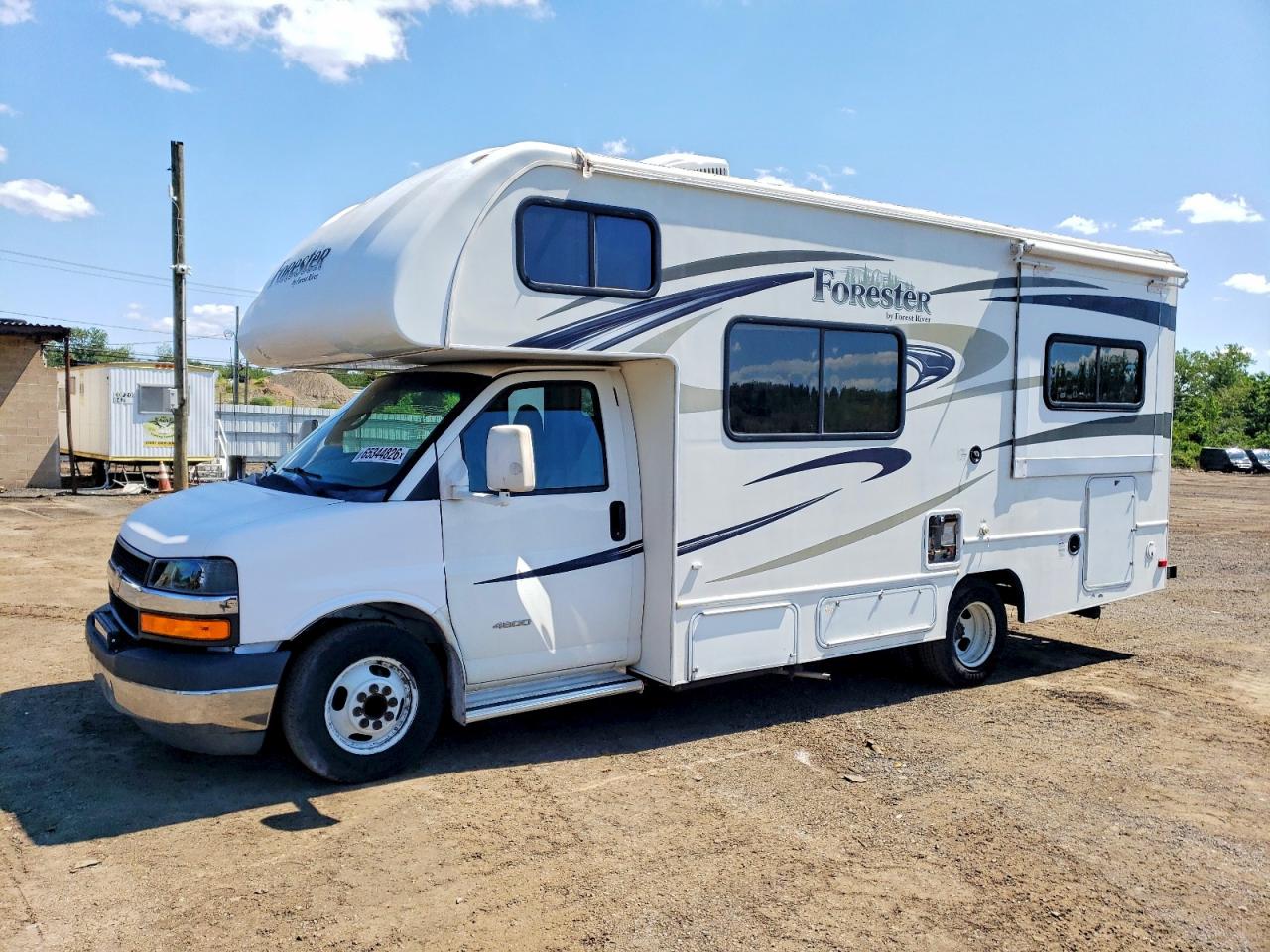 2014 Forest river Trailr VIN 1GB6G5CG8E1102647 COPART salvage auction — Mechanical, Sc - Salvage Title, sold $4,200 on 2026-09-15 (photo 2)