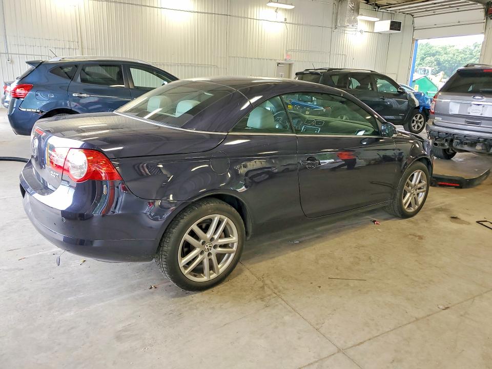 2008 Volkswagen Eos VIN WVWFA71F18V009811 COPART salvage auction — MINOR DENT/SCRATCHES, Mn - Certificate Of Title, sold $725 on 2026-08-11 (photo 3)