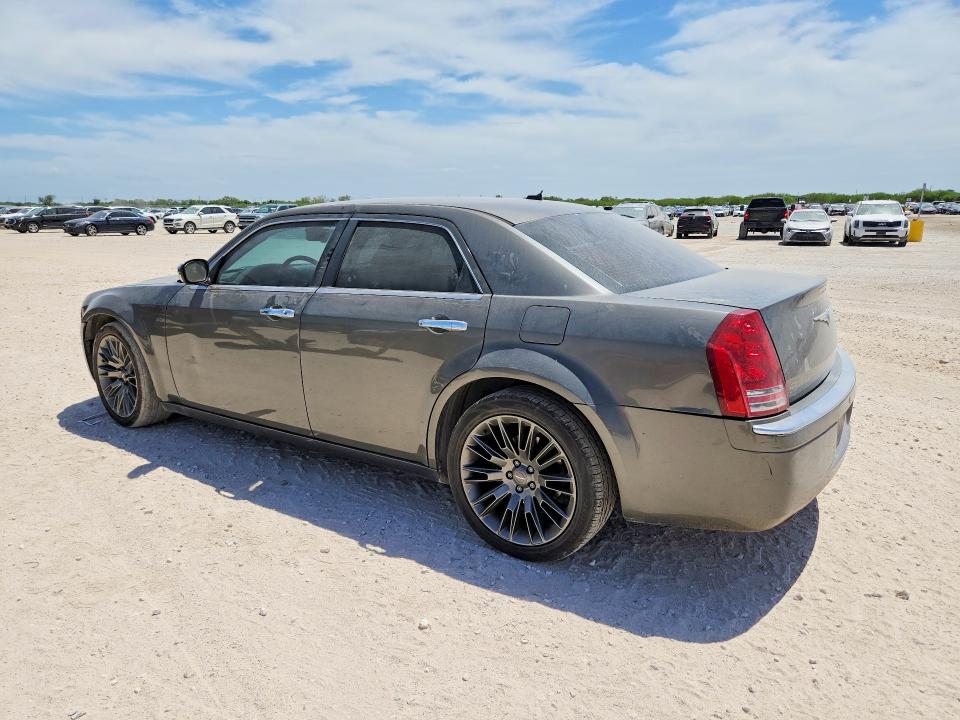 2008 Chrysler 300 VIN 2C3KA63H88H219875 COPART salvage auction — MINOR DENT/SCRATCHES, Tx - Certificate Of Title, sold $800 on 2026-09-10 (photo 2)