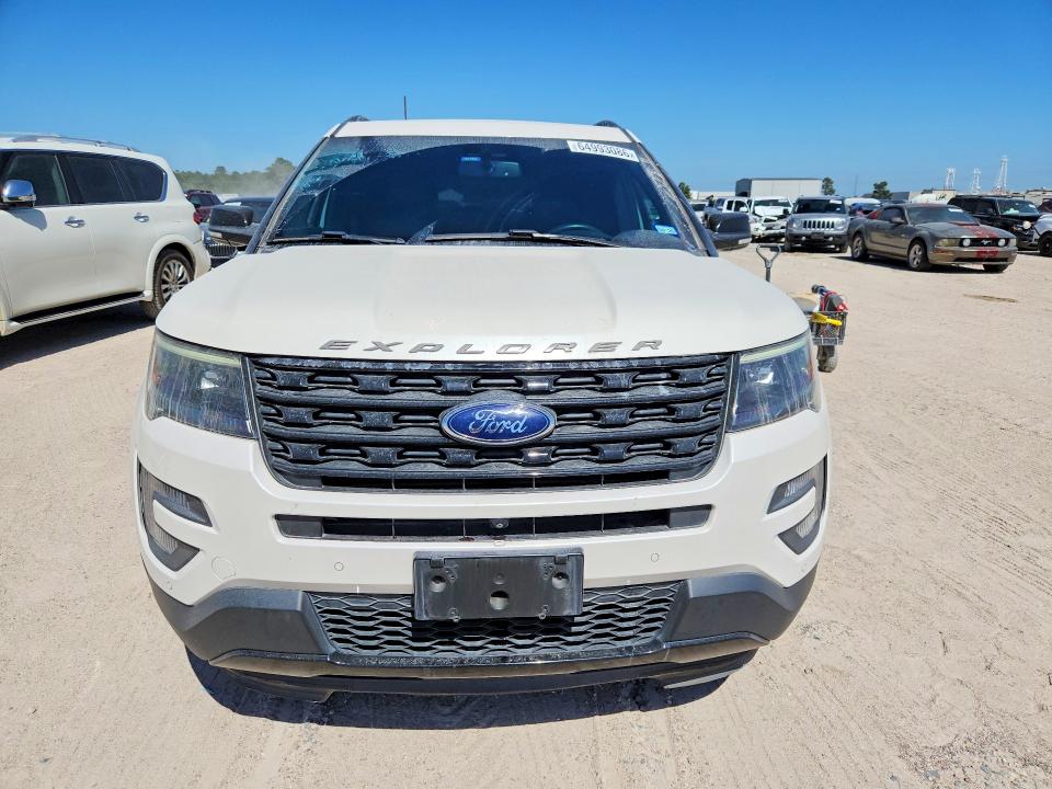 2017 Ford Explorer VIN 1FM5K8GT9HGD33651 COPART salvage auction — REAR END, Tx - Salvage Vehicle Title, sold $7,000 on 2026-08-21 (photo 5)