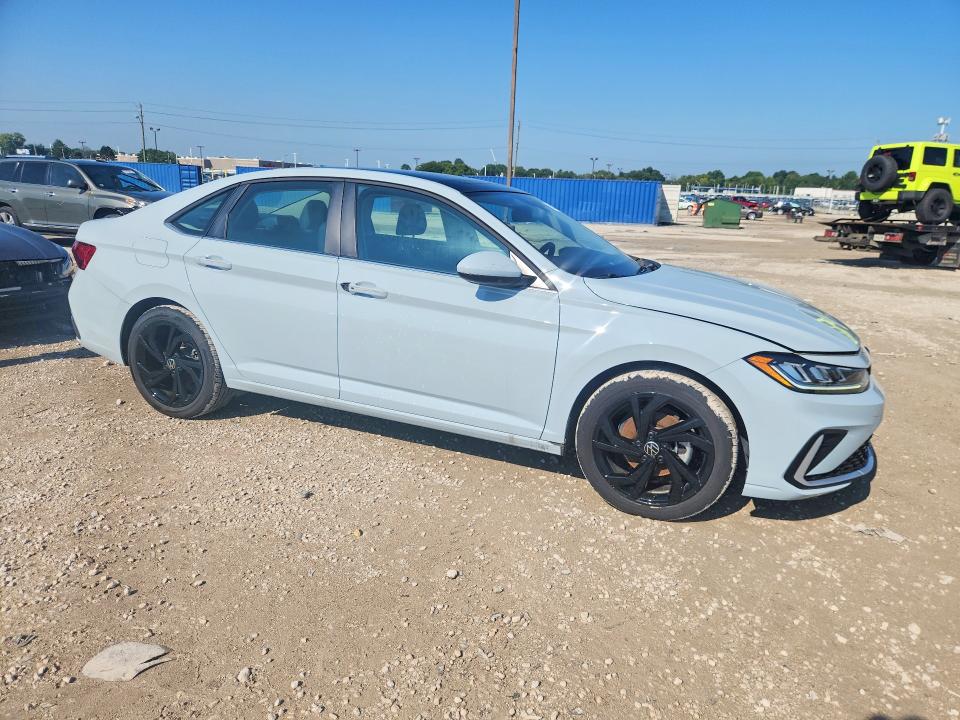 2025 Volkswagen Jetta VIN 3VW7X7BU5SM042552 COPART salvage auction — SIDE, IN - CERTIFICATE OF ORIGIN (P), sold $11,300 on 2026-09-11 (photo 4)