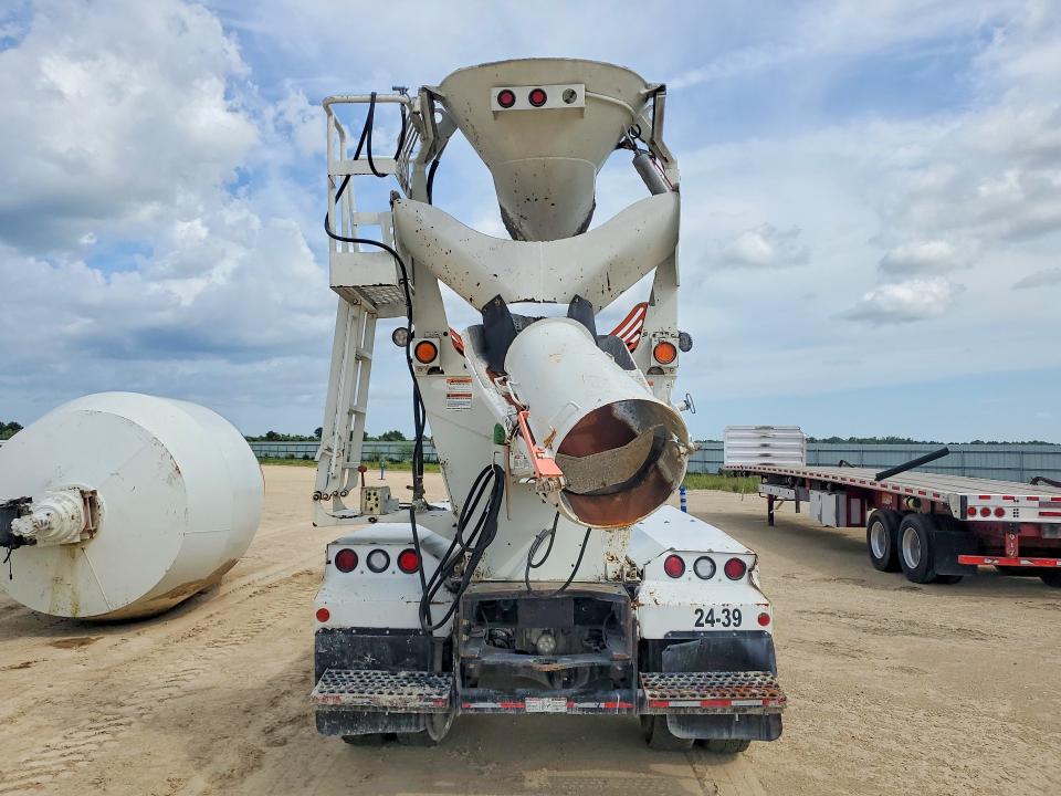 2024 Mack Unknown VIN 1M2GR2NC9RM004763 COPART salvage auction — ROLLOVER, LA - CERT OF TITLE-SALVAGE, sold $12,400 on 2026-09-05 (photo 6)