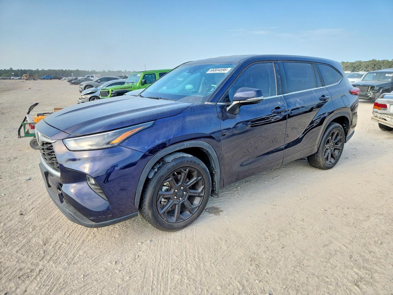 2023 Toyota Highlander VIN 5TDKDRAH0PS504108 — COPART salvage auction photo