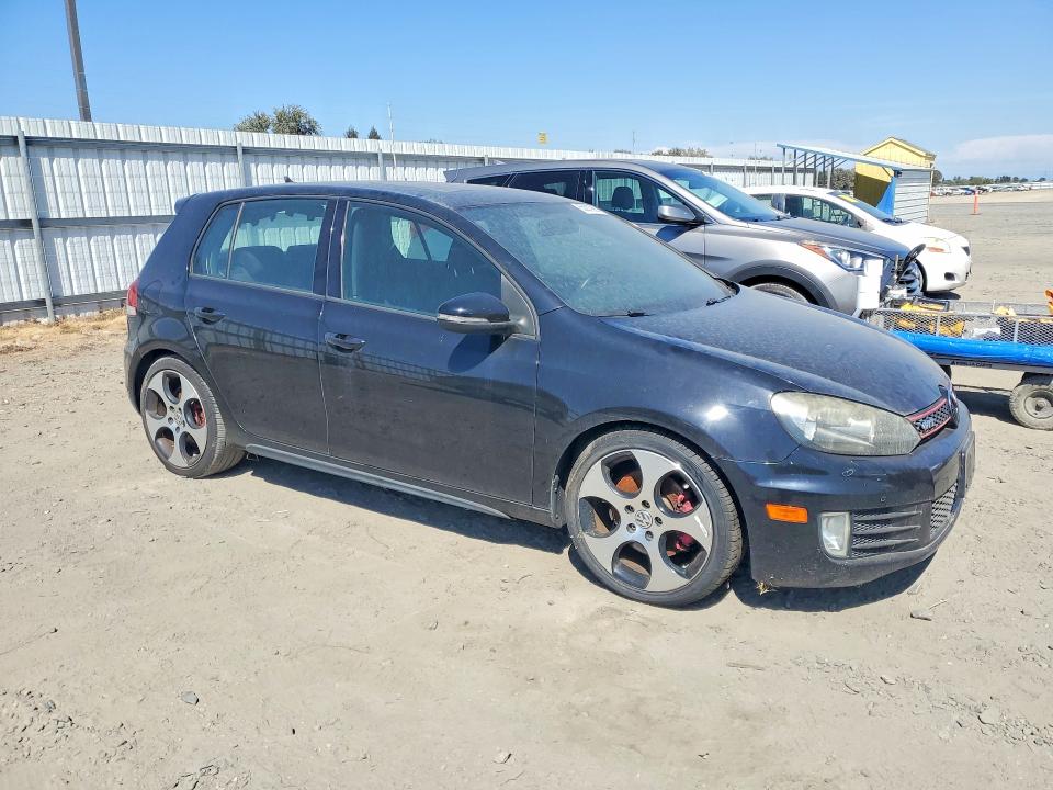 2010 Volkswagen Gti VIN WVWGD9AJ4AW218780 COPART salvage auction — NORMAL WEAR, CA - DIS/DLR/EXP APP FOR DUP CLEAN, sold $425 on 2026-08-18 (photo 4)