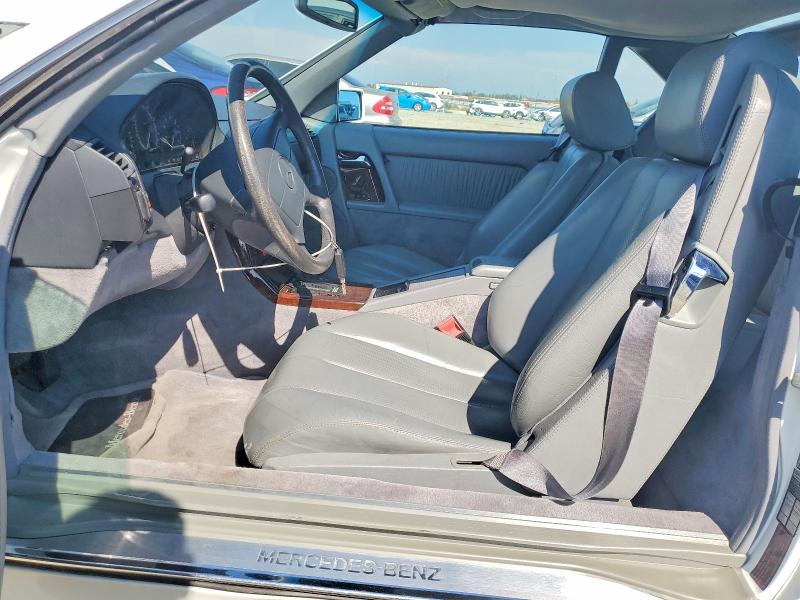 1995 Mercedes-benz Sl-klasse VIN WDBFA67E3SF123849 COPART salvage auction — MINOR DENT/SCRATCHES, Ca - Dis/Dlr/Exp Only Clean Title, sold $8,100 on 2026-08-18 (photo 7)