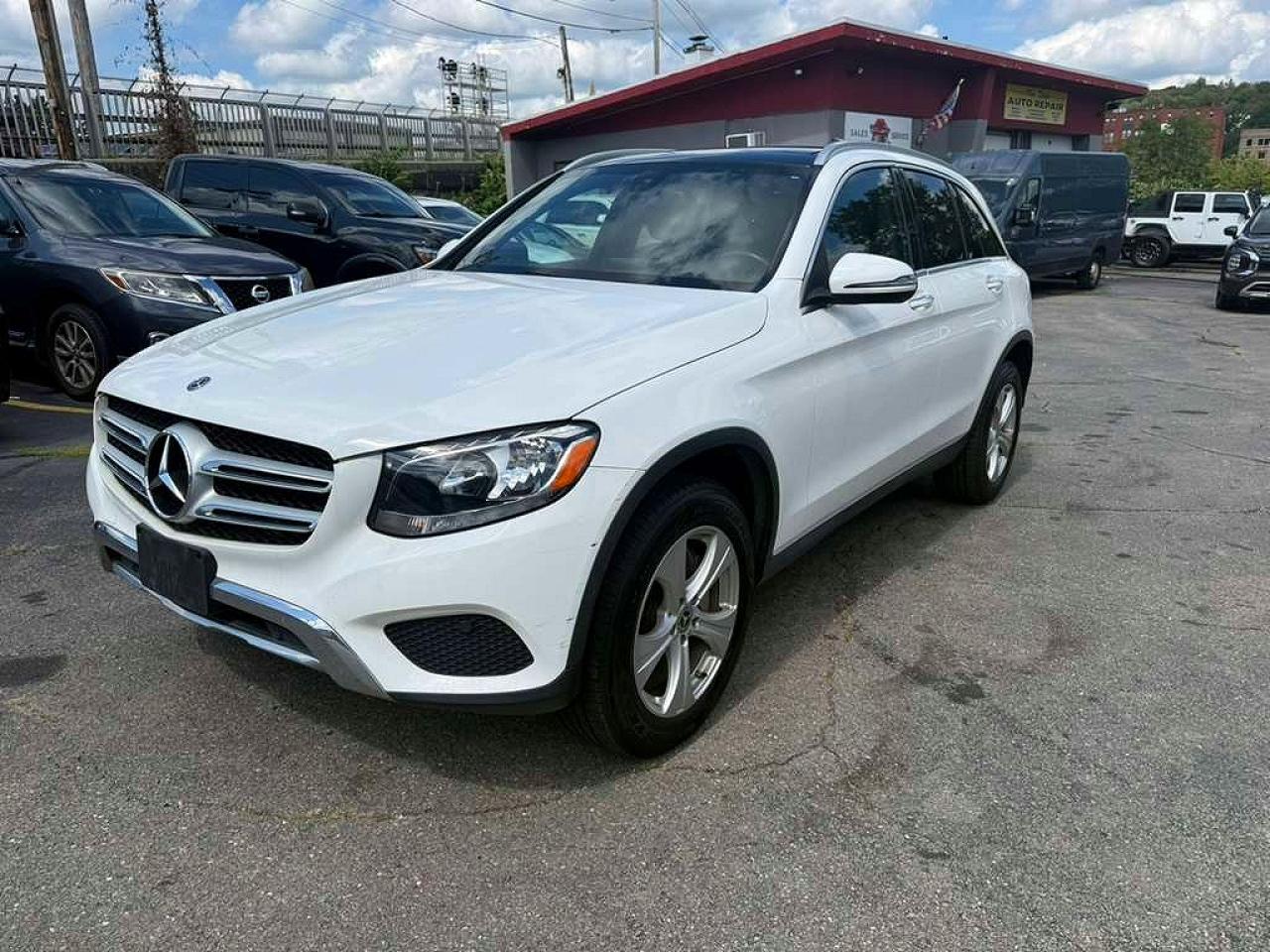 2017 Mercedes-Benz GLC VIN WDC0G4JB5HV006176 — COPART salvage auction photo