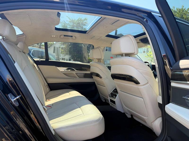 2018 BMW VIN WBA7F2C53JB238489 COPART salvage auction — MINOR DENT/SCRATCHES, WV - CERTIFICATE OF TITLE (P), sold $10,600 on 2026-08-18 (photo 5)