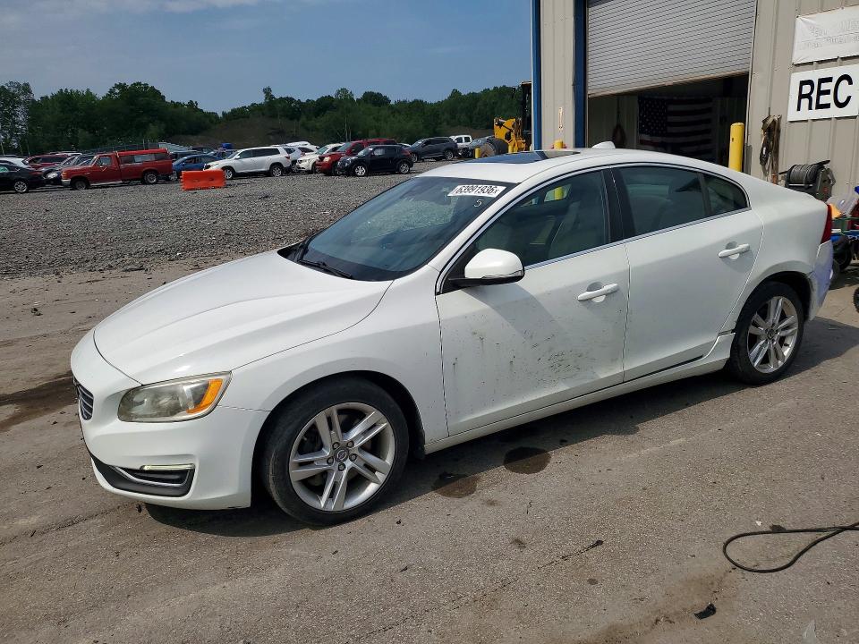 2015 Volvo S60 VIN YV1612TB3F2300882 COPART salvage auction — SIDE, CT - CERT OF TITLE-REBUILT SALVAGE, sold $425 on 2026-08-12 (photo 1)