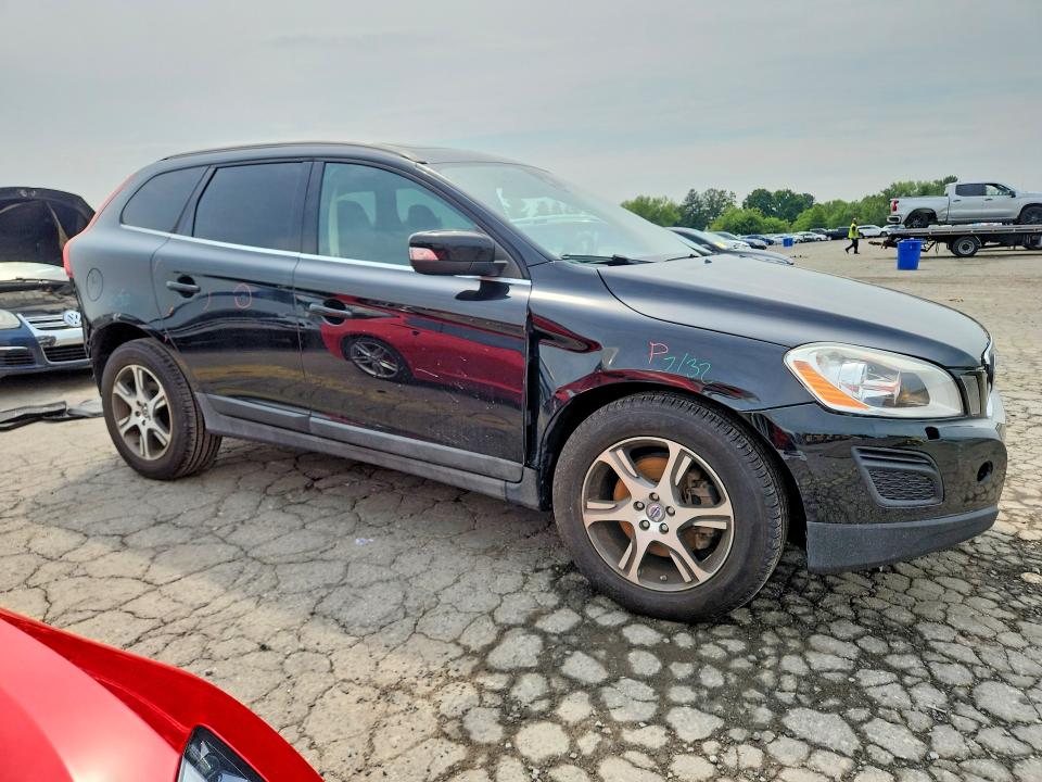 2011 Volvo Xc60 VIN YV4902DZ1B2189693 COPART salvage auction — REAR END, Pa - Certificate Of Salvage, sold $525 on 2026-08-18 (photo 4)