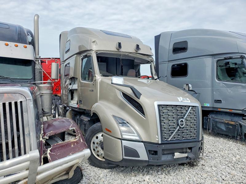 2023 Volvo Vnl VIN 4V4NC9EH9PN331970 — COPART salvage auction photo