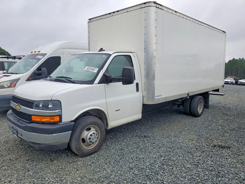 2023 Chevrolet Express 3500 VIN 1HA3GTC7XPN018985 — COPART salvage auction photo