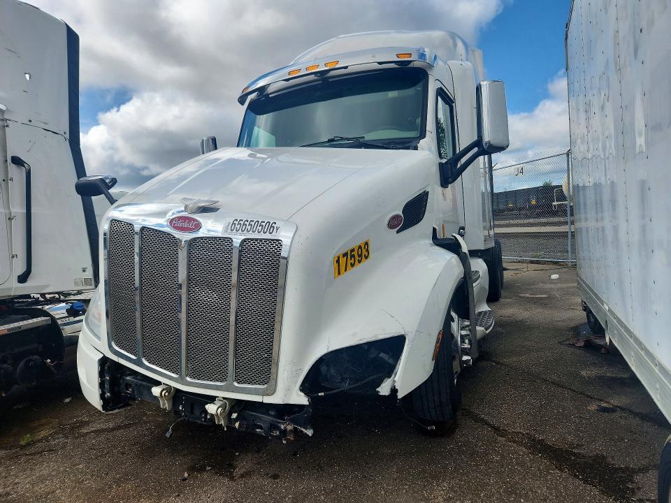2020 Peterbilt 579 VIN 1XPBDP9X9LD675606 — COPART salvage auction photo