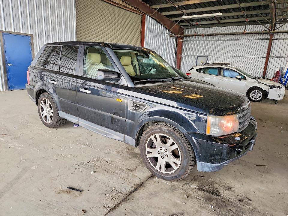 2006 Land rover Range rover sport VIN SALSF25446A976972 COPART salvage auction — MINOR DENT/SCRATCHES, Ca - Dis/Dlr/Exp Only Clean Title, sold $800 on 2026-08-26 (photo 4)