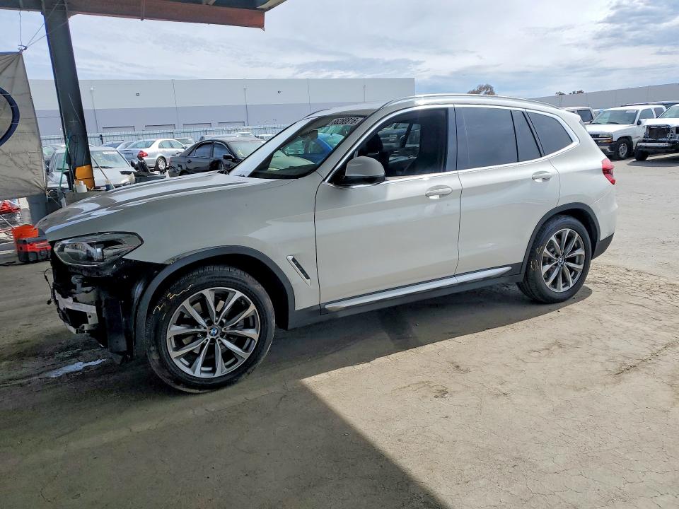 2019 BMW X3 VIN 5UXTR9C58KLE19960 — COPART salvage auction photo