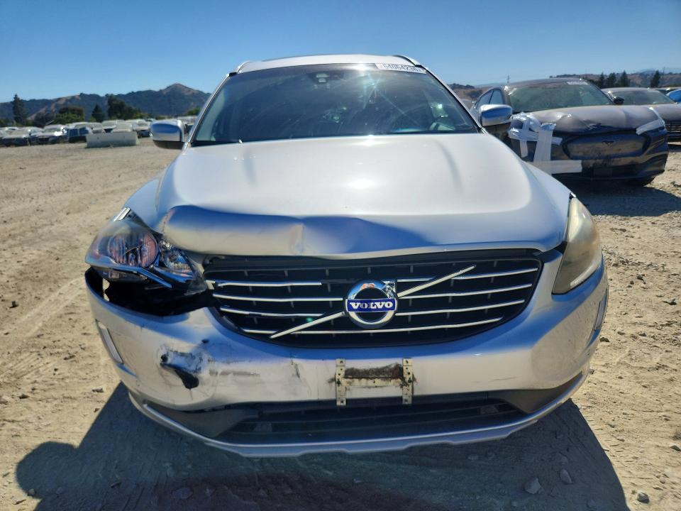 2016 Volvo XC60 VIN YV4612RK4G2848871 COPART salvage auction — FRONT END, Salvage Title, sold $1,800 on 2026-09-08 (photo 5)