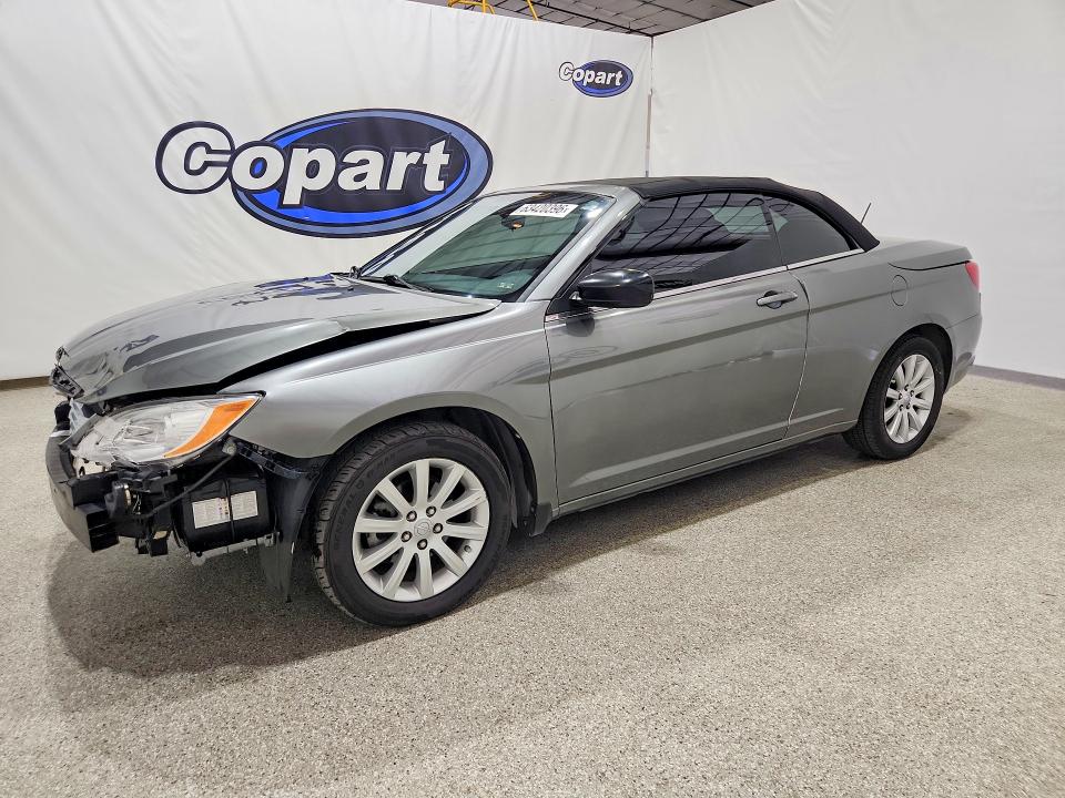 2013 Chrysler 200 VIN 1C3BCBEGXDN755557 COPART salvage auction — FRONT END, Ca - Salvage Certificate, sold $800 on 2026-08-28 (photo 1)