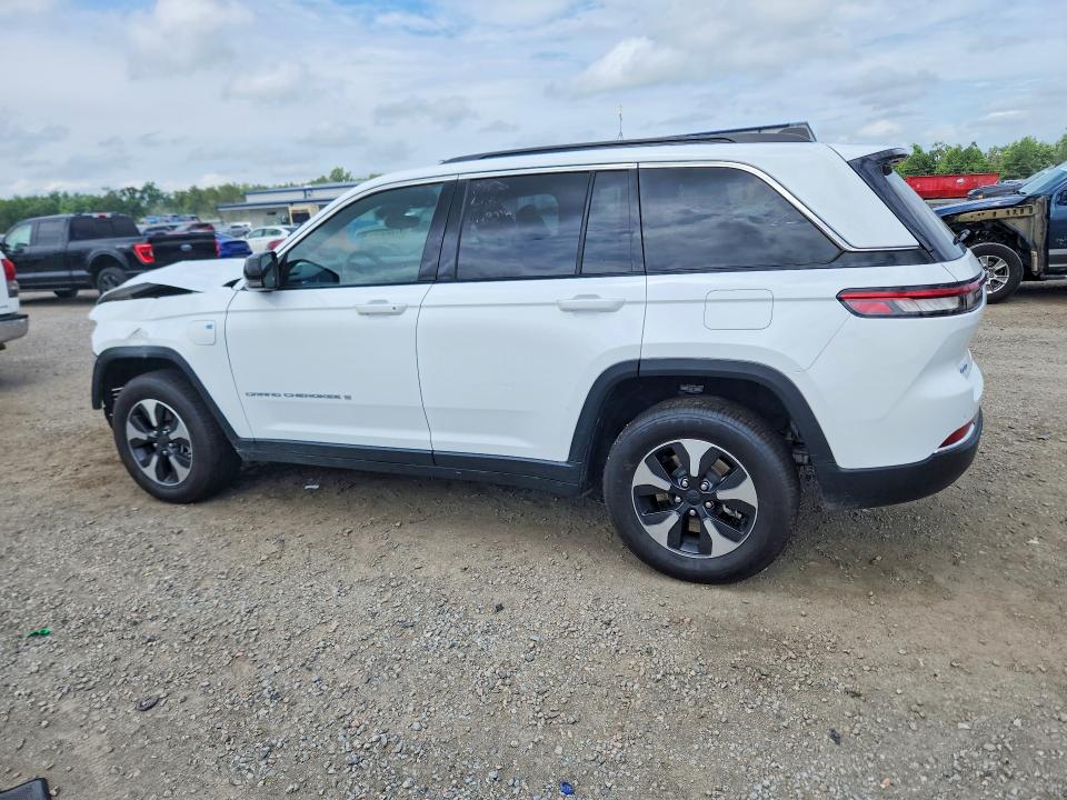 2024 Jeep Cherokee VIN 1C4RJYB63R8516016 COPART salvage auction — FRONT END, Al - Dealer Only Clean Title, sold $12,900 on 2026-08-21 (photo 2)