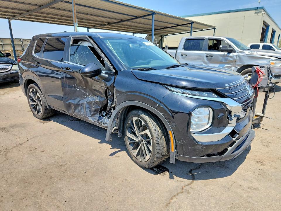 2022 Mitsubishi Outlander VIN JA4J4TA89NZ064162 COPART salvage auction — SIDE, Nm - Certificate Of Title (P), sold $6,300 on 2026-08-21 (photo 4)