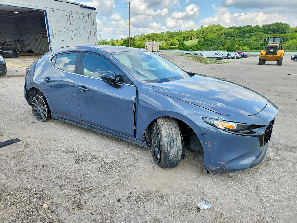 2026 Mazda 3 VIN JM1BPBLL8T1868848 COPART salvage auction — REAR END, Fl - Cert Of Title Slvg Rebuildable (P), sold $10,300 on 2026-08-14 (photo 4)