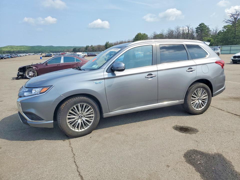 2022 Mitsubishi Outlander VIN JA4J2VA74NZ062666 — COPART salvage auction photo