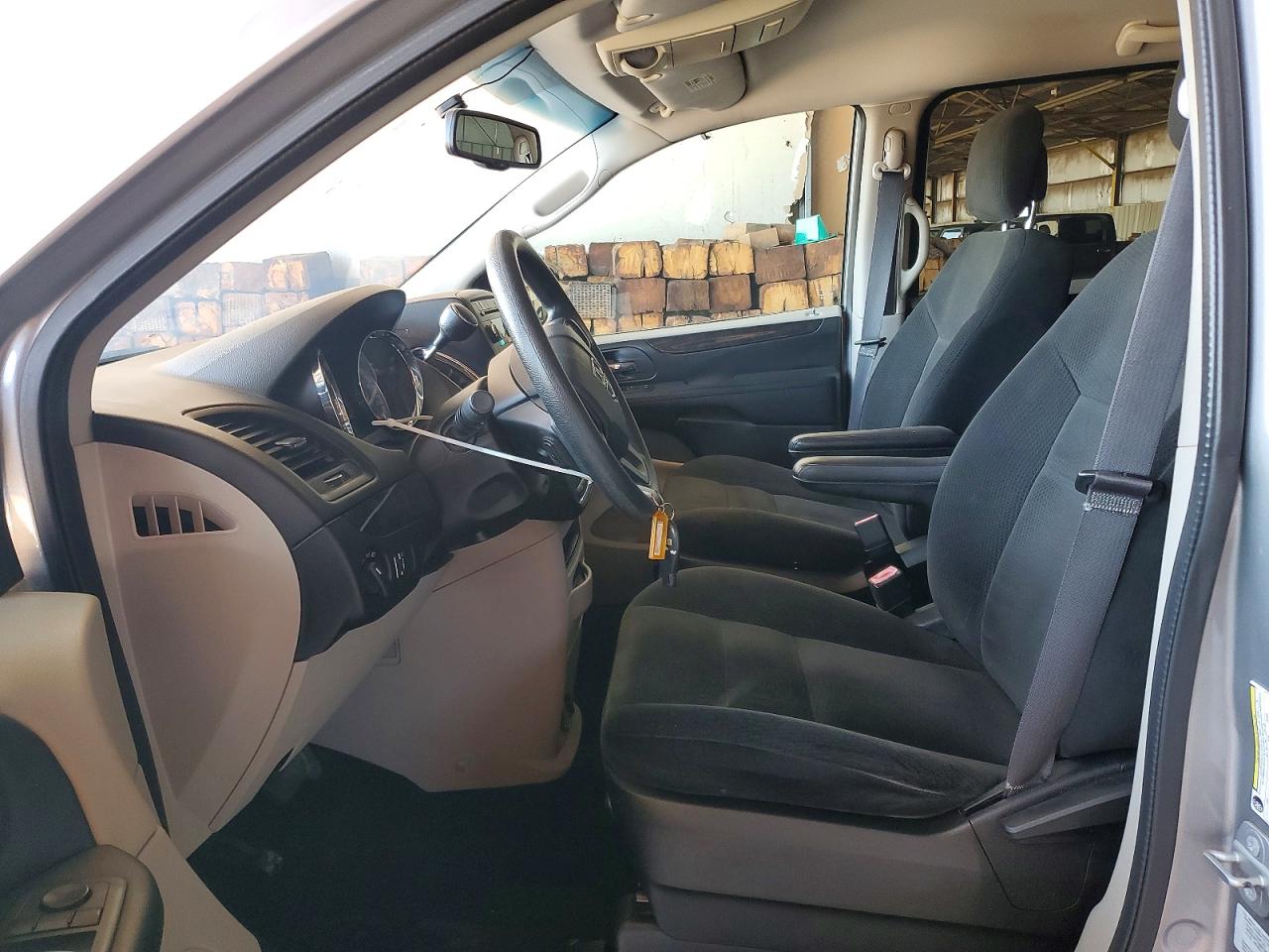 2016 Dodge Grand Caravan VIN 2C4RDGBG0GR106317 COPART salvage auction — Rear End, AZ - CERTIFICATE OF TITLE, sold $8,300 on 2026-09-17 (photo 7)