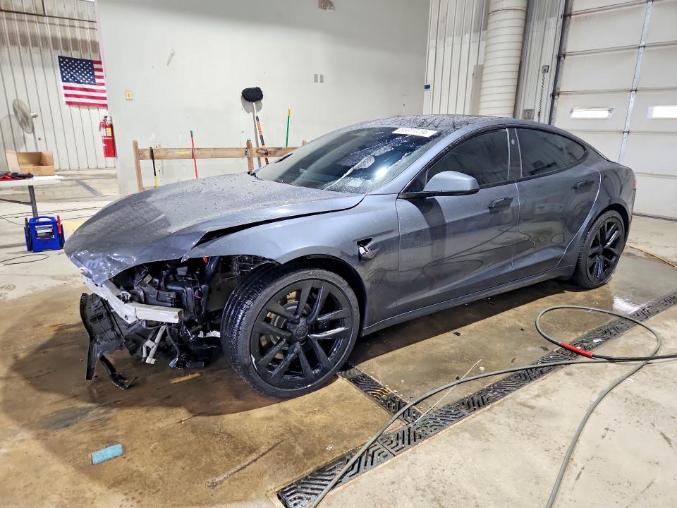 2022 Tesla Model s VIN 5YJSA1E65NF459932 — COPART salvage auction photo