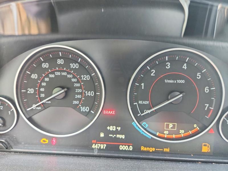 2016 BMW 3er VIN WBA8E3G55GNT77599 COPART salvage auction — WATER/FLOOD, Md - Cert Of Salvage-Flood Damage, sold $225 on 2026-08-21 (photo 9)