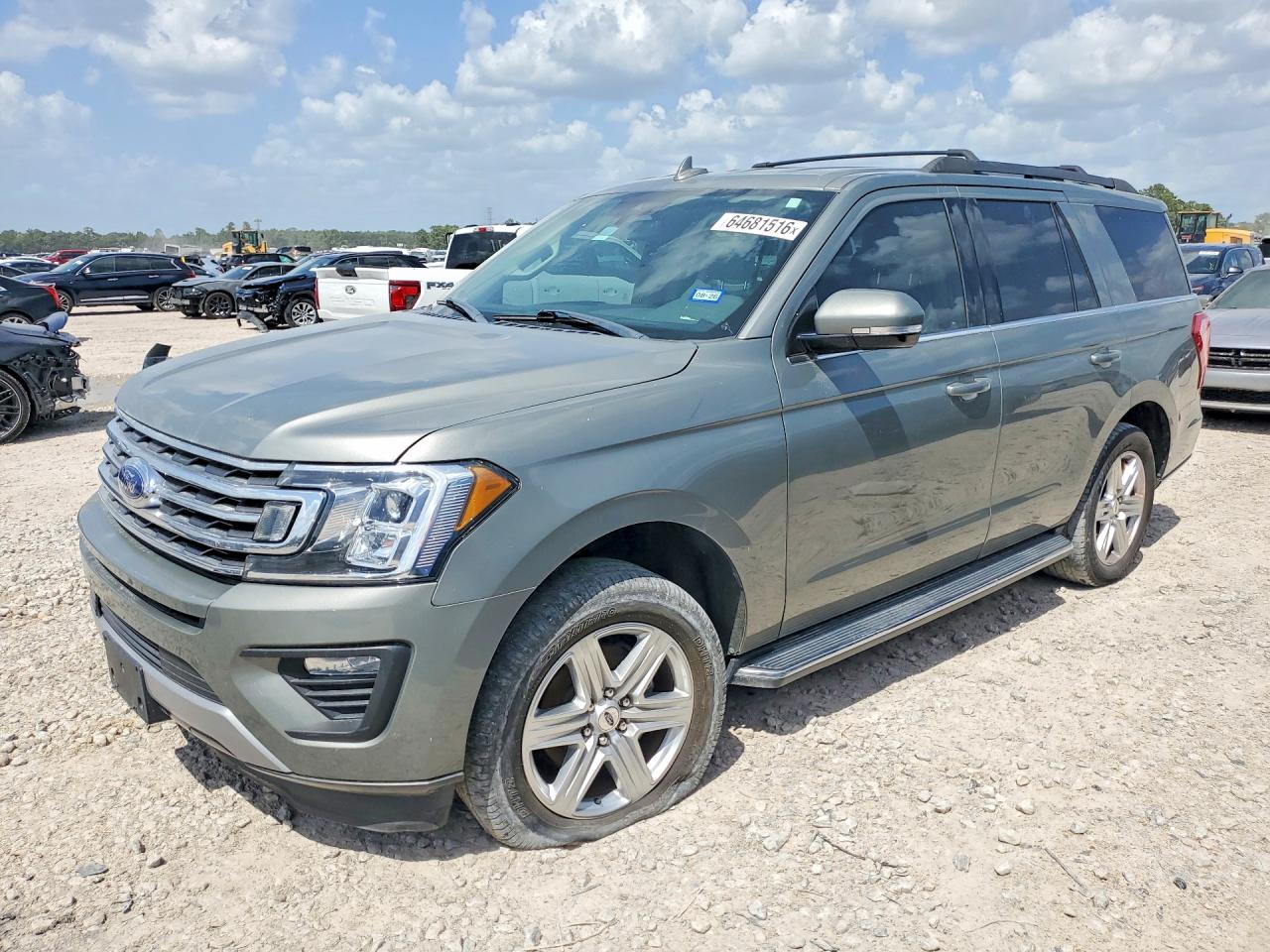 2019 Ford Expedition VIN 1FMJU1HT6KEA68978 — COPART salvage auction photo