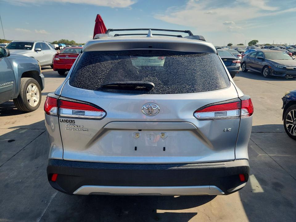 2024 Toyota Corolla cross VIN 7MUCAAAG5RV113017 COPART salvage auction — FRONT END, Tx - Salvage Vehicle Title, sold $8,000 on 2026-09-03 (photo 6)