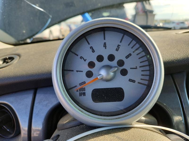 2004 Mini Cooper VIN WMWRE33484TD86387 COPART salvage auction — WATER/FLOOD, Ab - Bos - Active, sold $125 on 2026-08-13 (photo 9)