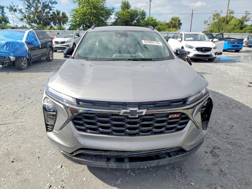 2025 Chevrolet Trax VIN KL77LJEP0SC210937 COPART salvage auction — SIDE, Fl - Certificate Of Title, sold $13,100 on 2026-09-01 (photo 5)
