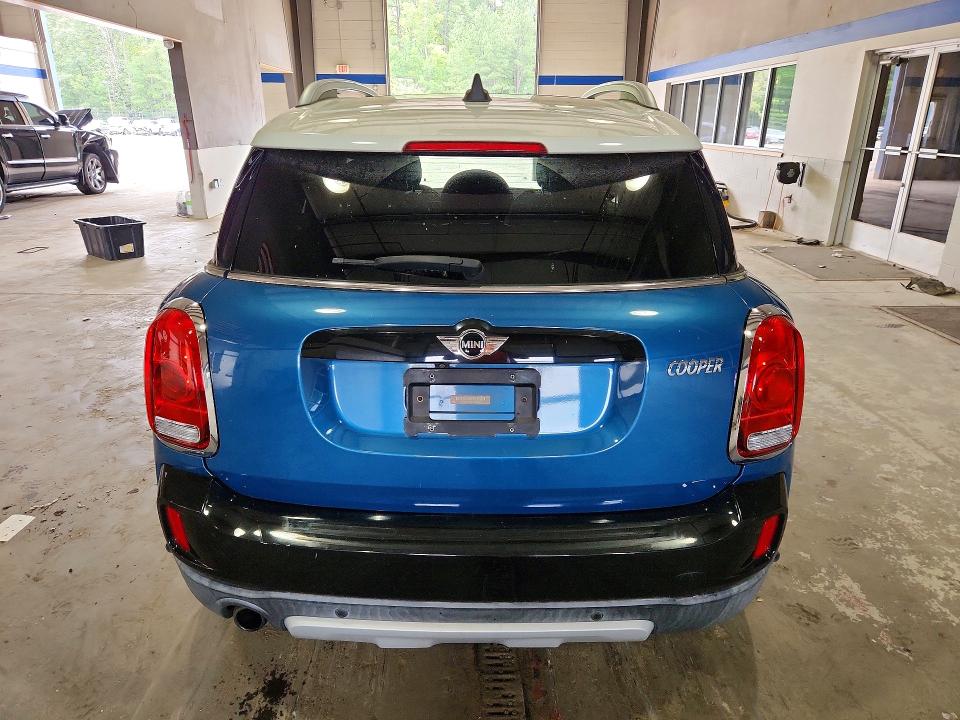 2018 Mini Cooper VIN WMZYV5C3XJ3E02957 COPART salvage auction — FRONT END, Va - Cert Of Title - Salvage, sold $2,400 on 2026-09-11 (photo 6)