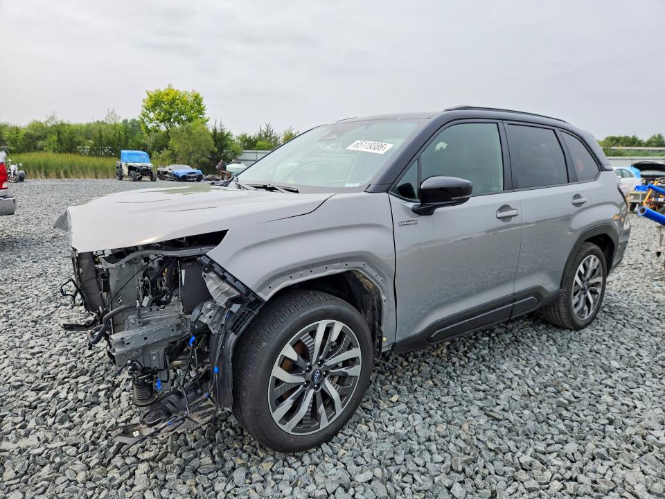 2025 Subaru Forester VIN JF2SLSTD8SH425742 — COPART salvage auction photo