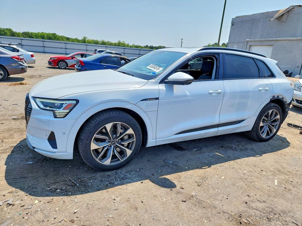 2021 Audi E-tron VIN WA1LAAGE2MB004976 — COPART salvage auction photo