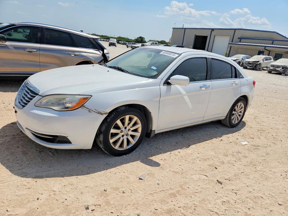 2014 Chrysler 200 VIN 1C3CCBBG8EN114529 COPART salvage auction — MINOR DENT/SCRATCHES, Tx - Certificate Of Title, sold $10 on 2026-09-10 (photo 1)