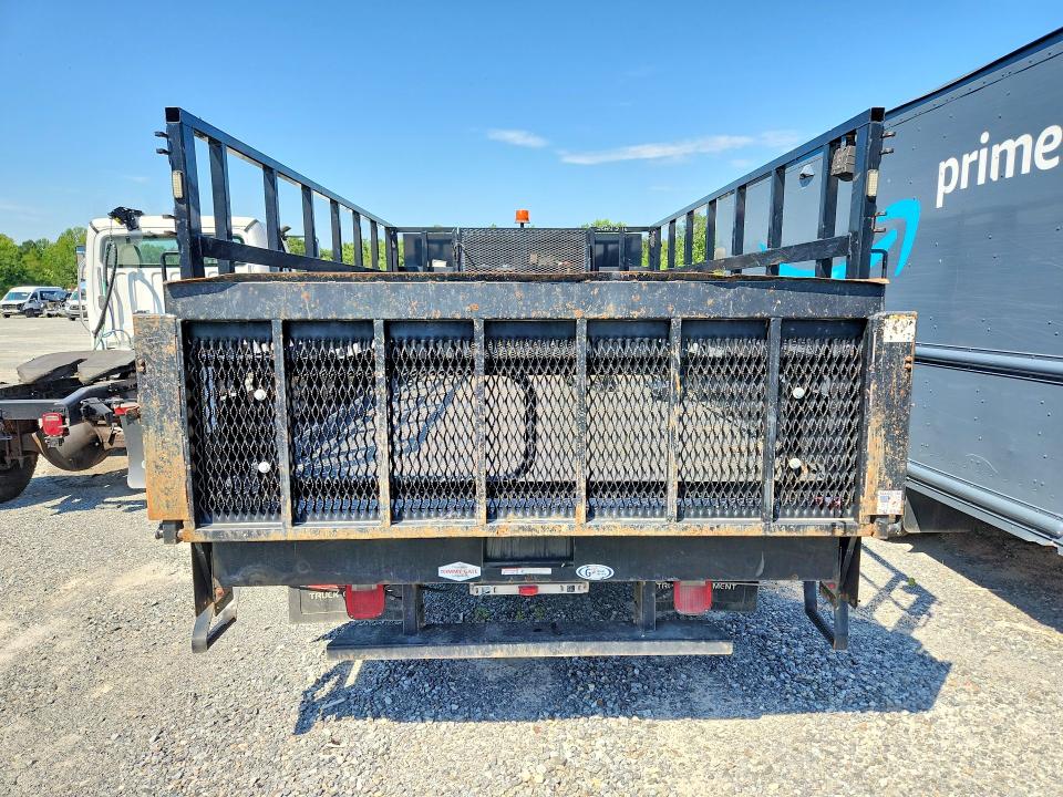2017 Ford F550 VIN 1FDUF5GY9HEC16853 COPART salvage auction — MINOR DENT/SCRATCHES, Sc - Dealer Only Clean Title, sold $2,550 on 2026-09-29 (photo 6)