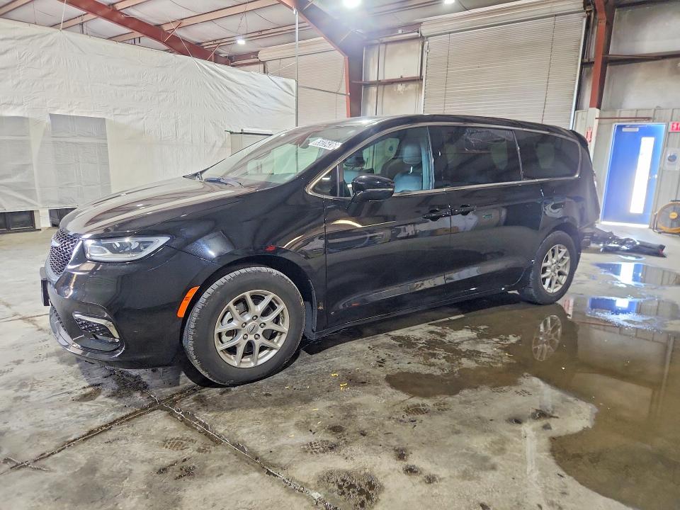 2025 Chrysler Pacifica VIN 2C4RC1BGXSR551902 COPART salvage auction — REAR END, Tx - Certificate Of Title, sold $10,100 on 2026-08-19 (photo 1)