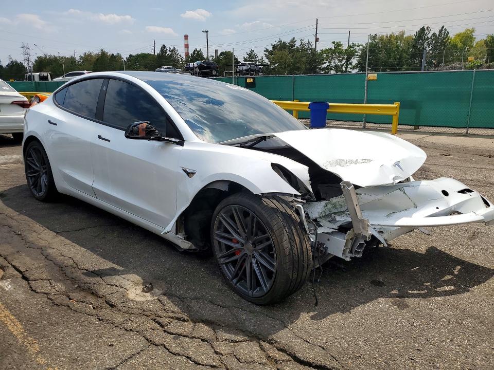 2020 Tesla Model 3 VIN 5YJ3E1EC8LF642138 COPART salvage auction — FRONT END, Co - Certificate Of Title, sold $750 on 2026-08-27 (photo 4)